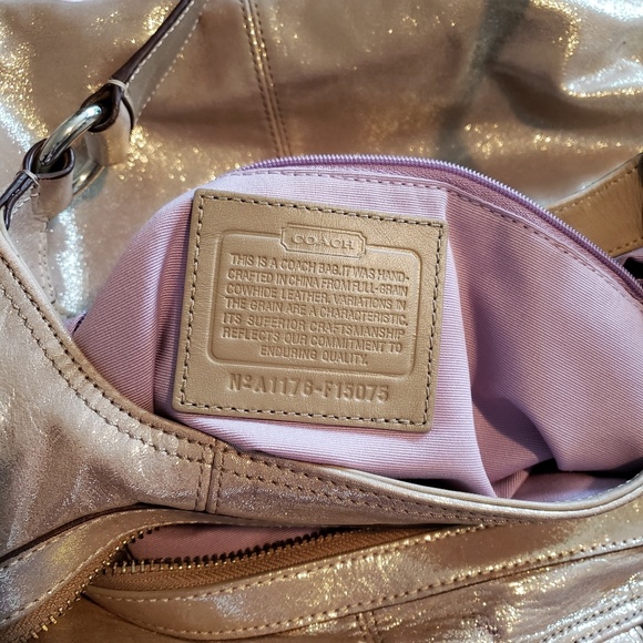 Coach Bag - Picture 3 of 4